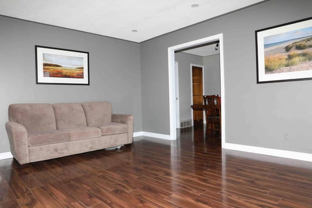 Bowmanville Event Place المظهر الخارجي الصورة